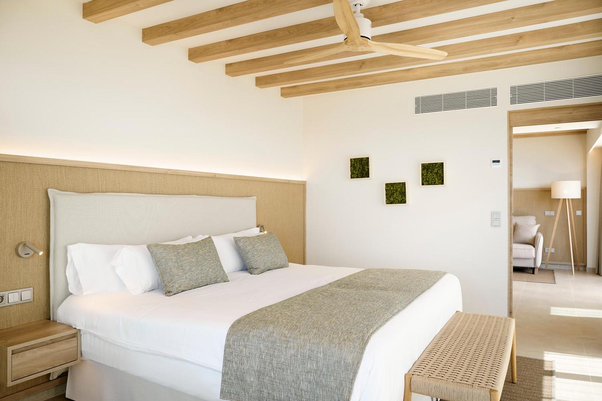 Готель Iberostar Selection Es Trenc -New Opening- Colonia de Sant Jordi Екстер'єр фото